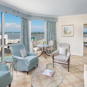Club Premium Suite Queens